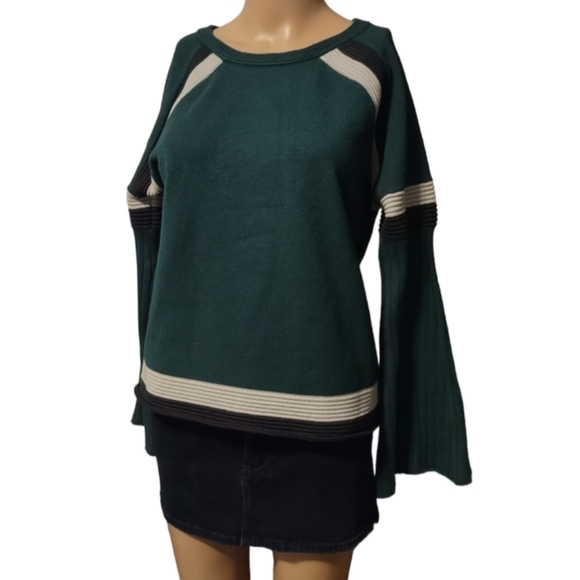 Summer & Sage Sweater Size M - Picture 4 of 9